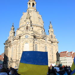 Soli-Mahnwachen und -Demos Ukraine in Dresden 2022